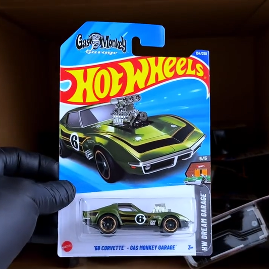 Original Hot Wheels Dream Garage Corvette 68