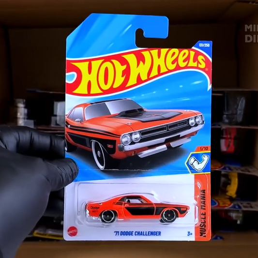 Original Hot Wheels Muscle Mania Dodge Challanger 71